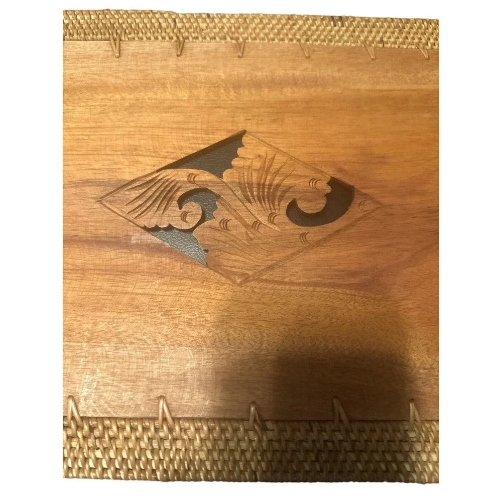 Vintage Balinese Placemats Set 4‎ Teak Wooden Flower Design/Koi Tail